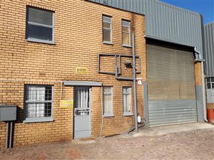 350 m² Industrial space in Brakpan North