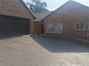 3 Bed House in Wierda Glen