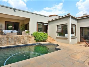 3 Bed House in Maroeladal