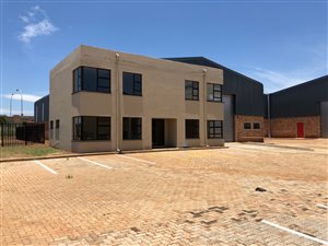 1200 m² Industrial space in Clayville
