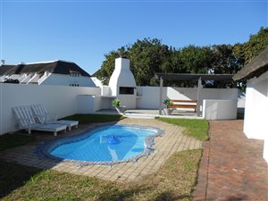 3 Bed Apartment in St Francis Bay