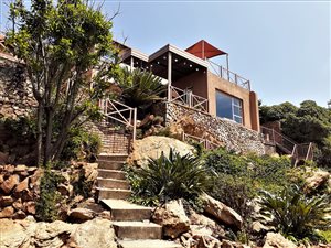 3 Bed House in Florida Hills