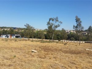 8818 m² Land available in Mooikloof Heights