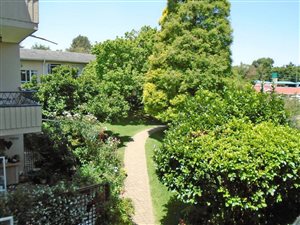 2 Bed Apartment in Craighall Park