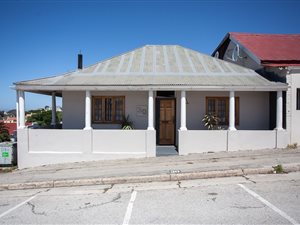 3 Bed House in Richmond Hill