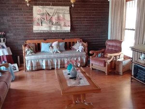 4 Bed House in Goodwood