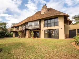 5 Bed House in Phezulu