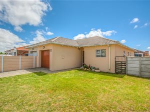 3 Bedroom Duet in Parsons Vlei