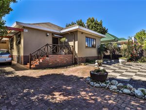 4 Bed House in Boston