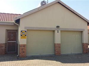 3 Bed House in Waterval East