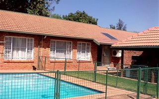 3 Bedroom Townhouse in Weavind Park
