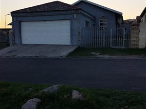 3 Bedroom House in Kwadwesi