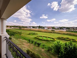 2 Bed Apartment in Summerset