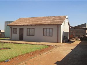 3 Bed House in Villa Liza