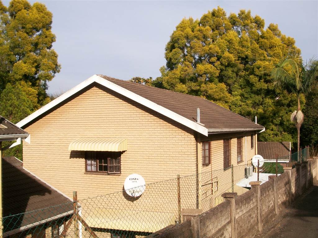 3 Bedroom Duplex in Prestbury photo number 19