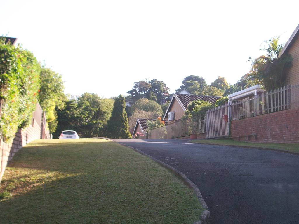 3 Bedroom Duplex in Prestbury photo number 20
