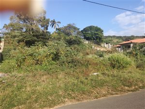 942 m² Land available in Desainagar