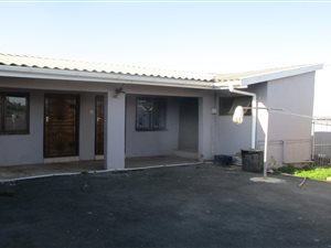 3 Bed House in KwaMashu