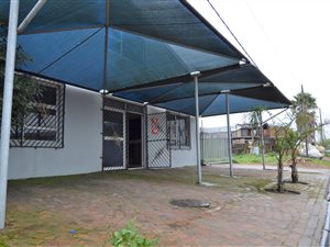 200 m² Industrial space in Dal Josafat