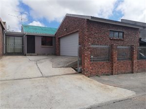 3 Bed House in Booysen Park
