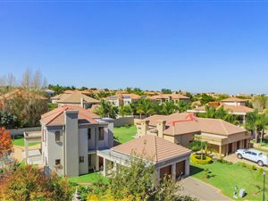 3 Bed House in Blue Valley Golf Estate