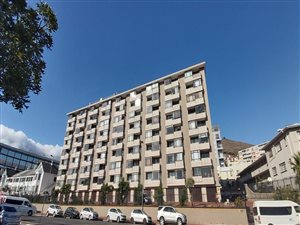 2 Bed Apartment in Green Point