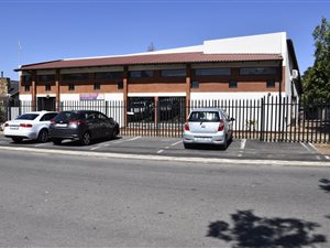 600 m² Office Space in Bardene