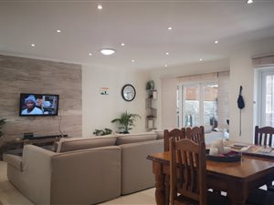 2 Bed House in Durbanville Central