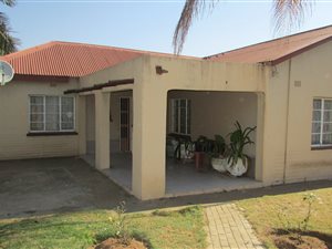 3 Bed House in Ladanna