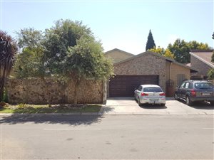 3 Bed House in Blue Gill