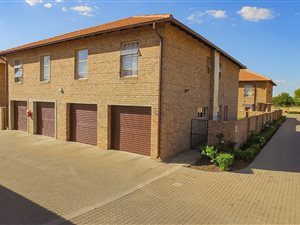4 Bed Duplex in Annlin