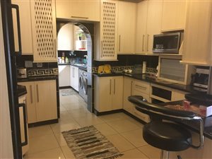 4 Bed House in Wierda Park