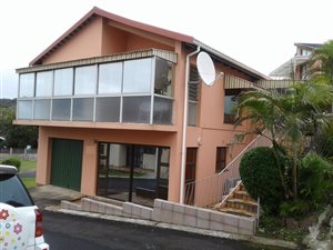 3 Bed Townhouse in Hibberdene
