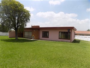 3 Bed House in Amajuba Park