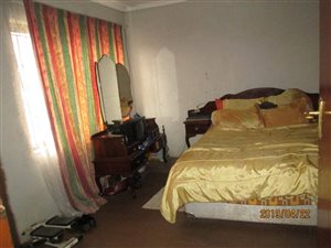 3 Bed House in Langaville