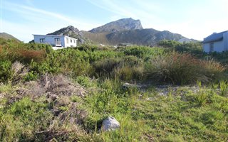 660 m² Land available in Pringle Bay