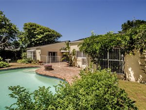 5 Bed House in Constantia