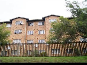 2 Bed Apartment in Empangeni Central