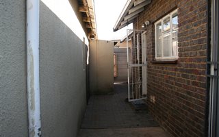 2 Bedroom House in Newlands