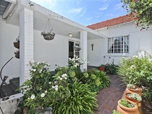 4 Bedroom House in Linden