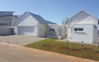 3 Bedroom House in Midstream Ridge Estate