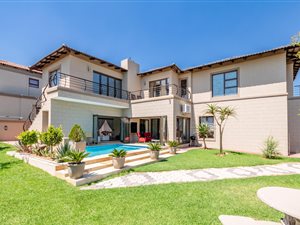 4 Bed House in Aspen Hills