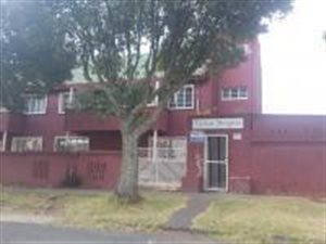 2 Bed Apartment in Johannesburg Central and CBD