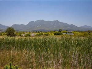 2488 m² Land available in Fancourt
