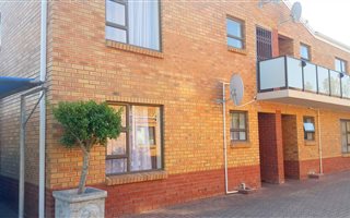 2 Bedroom Townhouse in George South