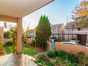 3 Bed Townhouse in Radiokop