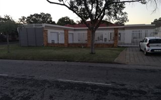 3 Bedroom House in Parkdene