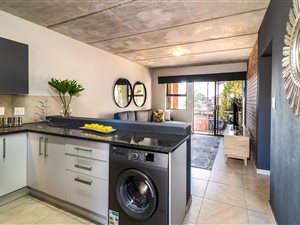 2 Bed Apartment in Jansen Park
