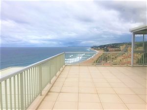 3 Bed Apartment in Umdloti Beach