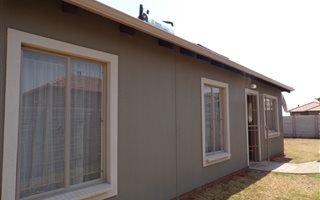 3 Bedroom House in Alberton